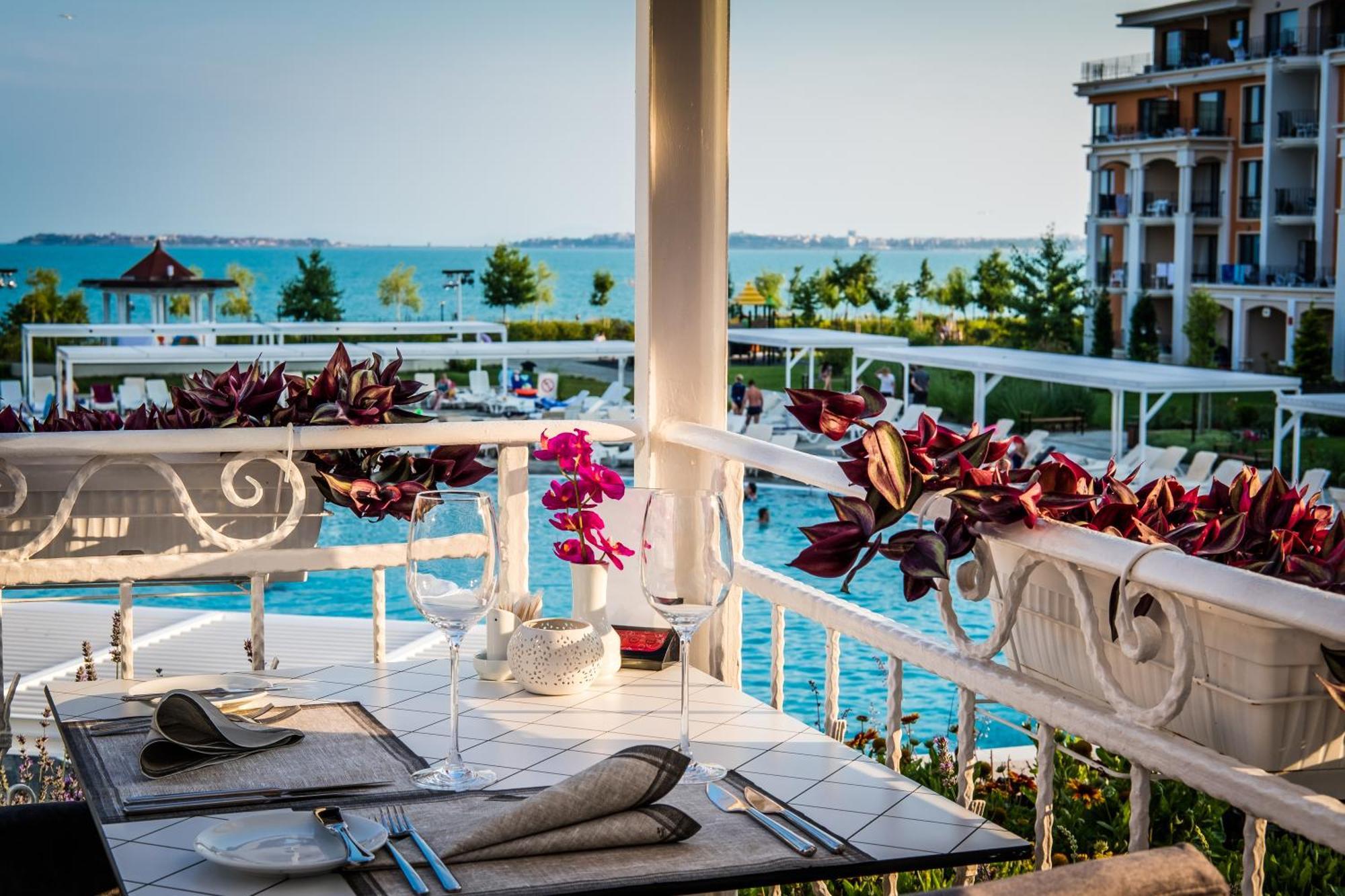 Premier Fort Beach Hotel Sveti Vlas Exterior foto